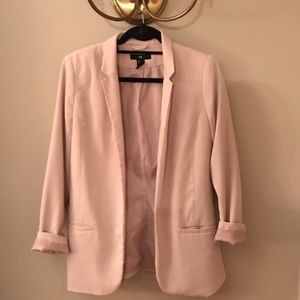 CUTE H&M Blush Blazer & F21 Black Blouse DEAL